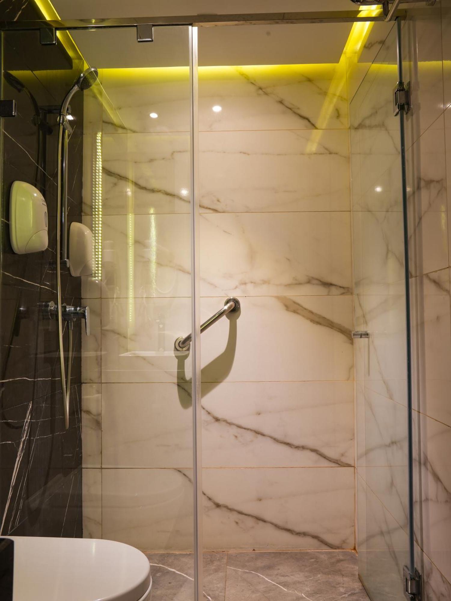 First Suites Hotel Rabat Esterno foto